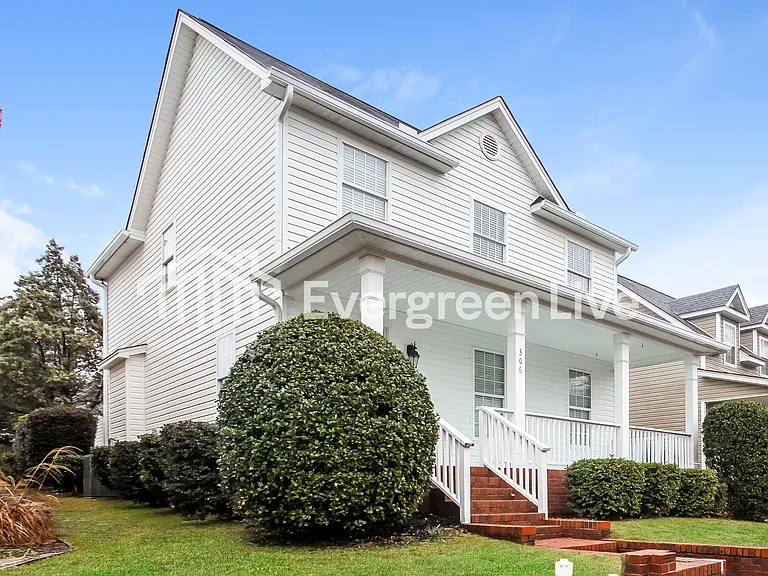 306 Castleburg Ln — Photo 2