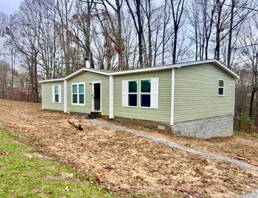 1st image of 374 Heartland Ests