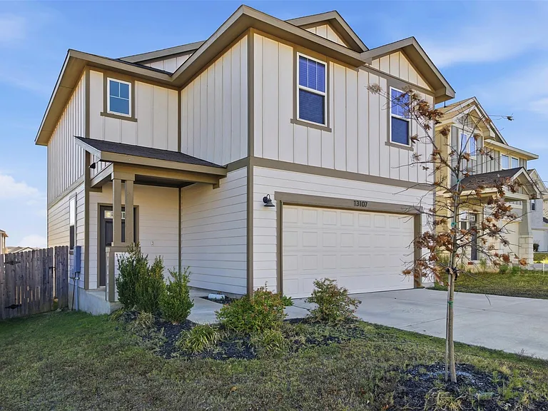 13107 Barrister Ln — Photo 2