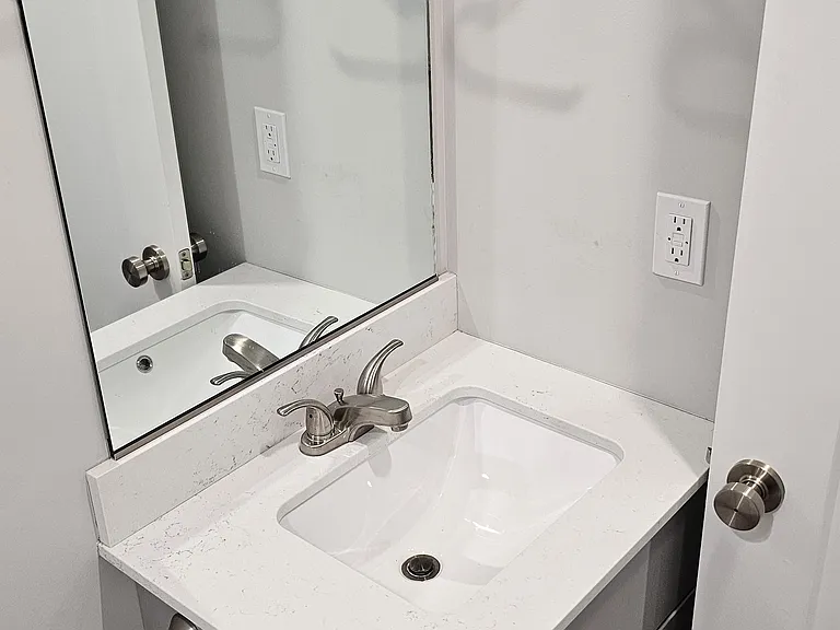 308 E White St #4 — Photo 6