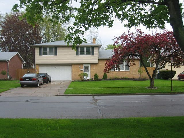 1st image of 153 Bucyrus Dr