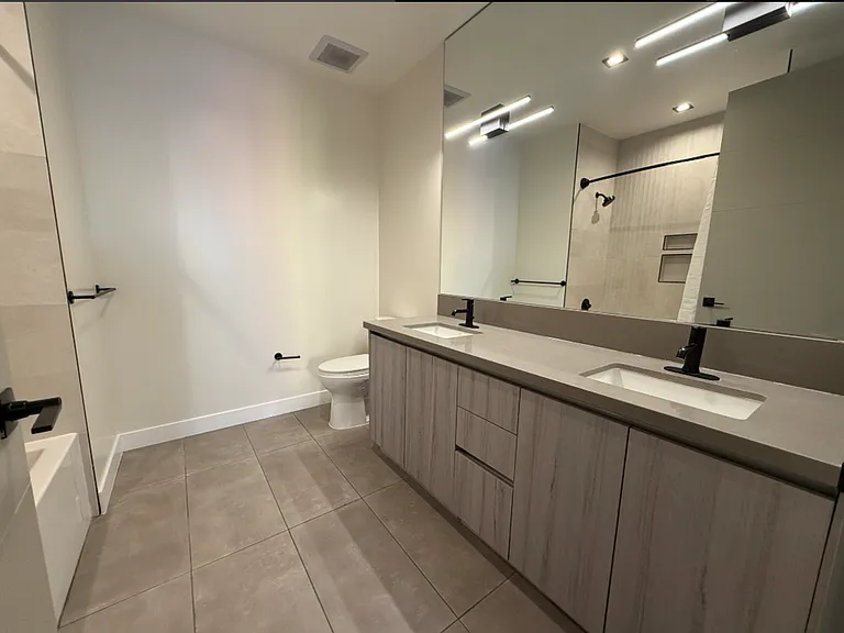 495 Promenade Ave — Photo 22