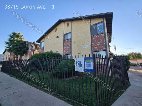38715 Larkin Ave APT 1, Palmdale, CA 93550