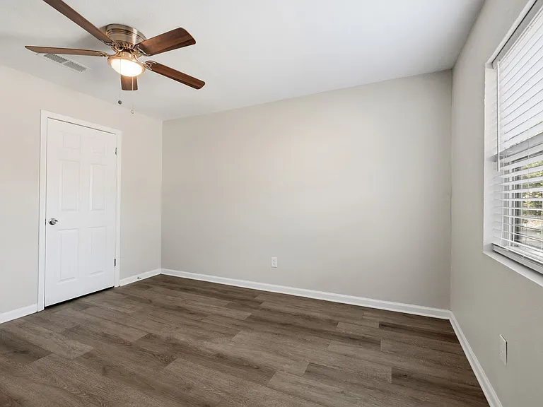 Residences at Overlook — Photo 64