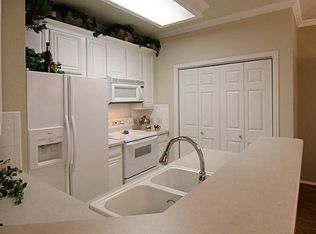 2441 Southcourt Cir, Irving, TX 75038