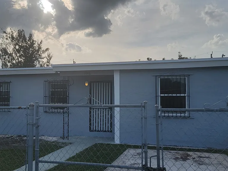1446 NW 7th Pl #0 — Photo 3