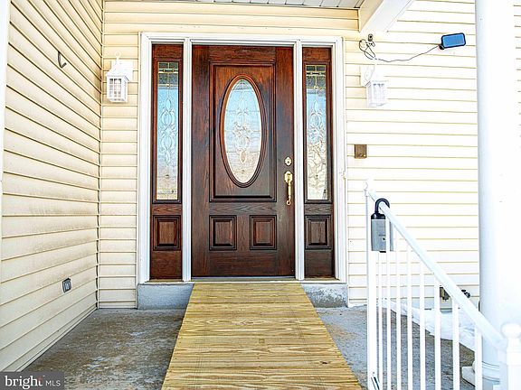5th image of 1404 Banstead Ct