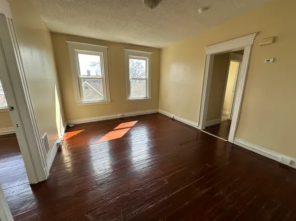 52 Dickerman St, New Haven, CT