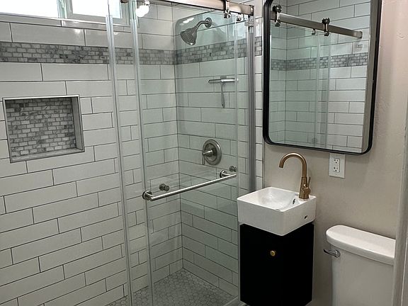 5th image of 4525 Cleveland Ave #4525
