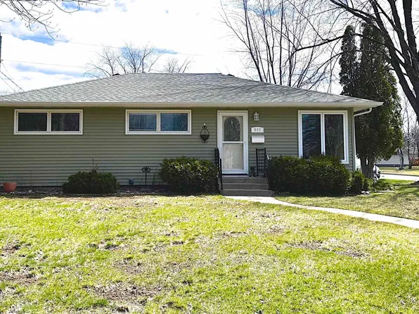 810 8th St, Cloquet, MN 55720