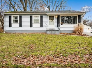 7008 Richard Rd, Lansing, MI 48911