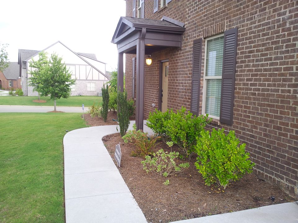 1st image of 101 Lake Chelsea Dr