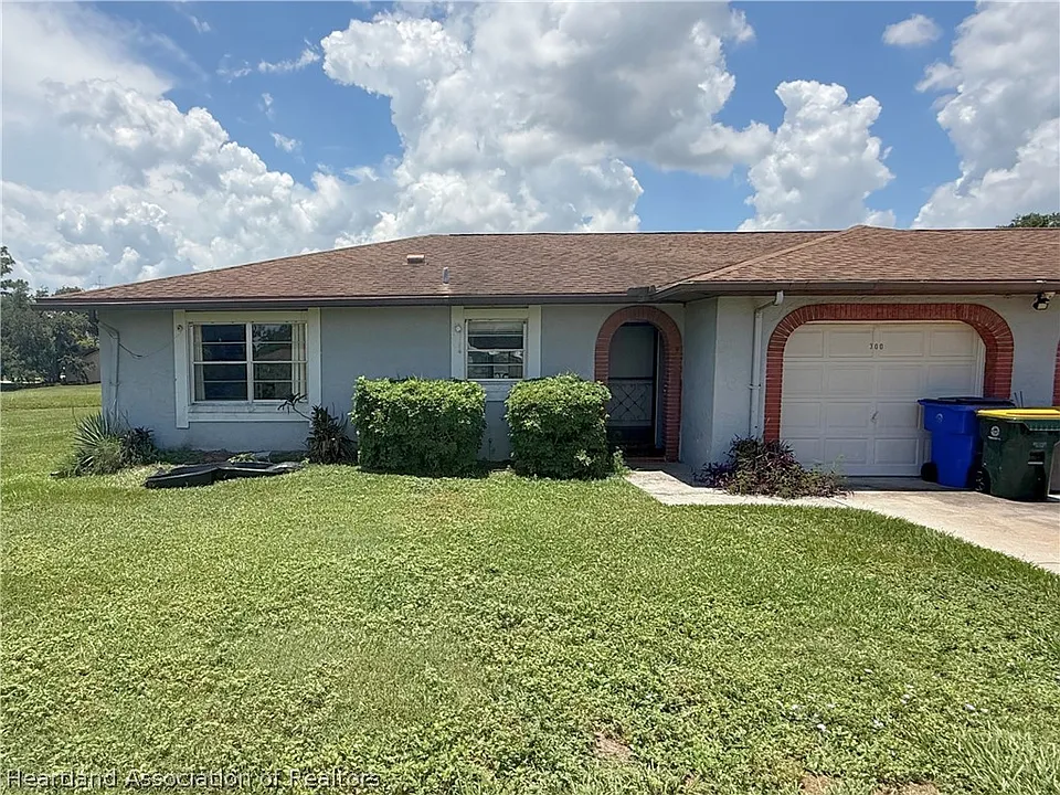300 Cherry Tree Dr