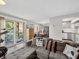 22 Meadow Ln #4, Barrie, ON L4N 7K2