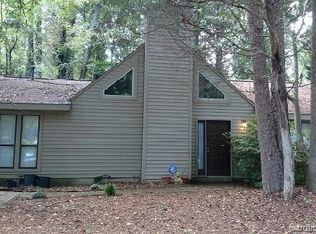 4924 McAlpine Ln, Charlotte, NC 28212