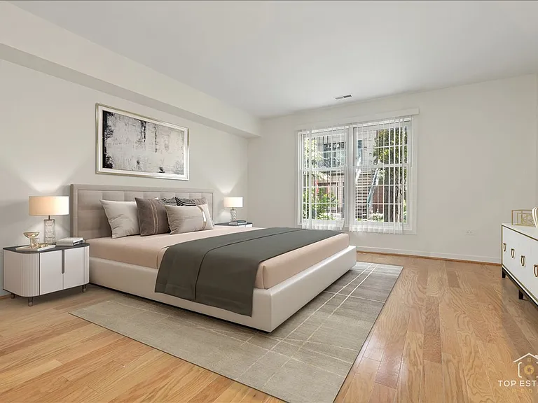 1812 S Dearborn St #10 — Photo 8