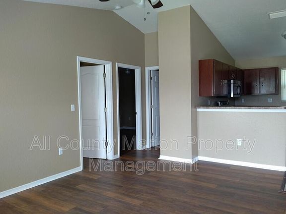 5th image of 505 Marion Oaks Trl