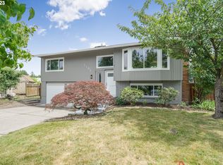 2702 NE 8th Ct, Gresham, OR 97030