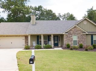 430 Baywood Dr, Mount Airy, GA 30563