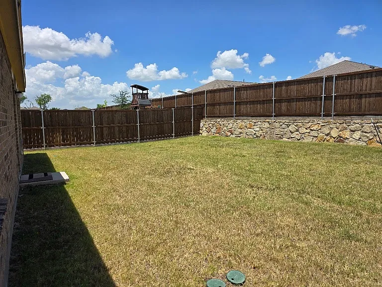 2821 Ozark Cir — Photo 22
