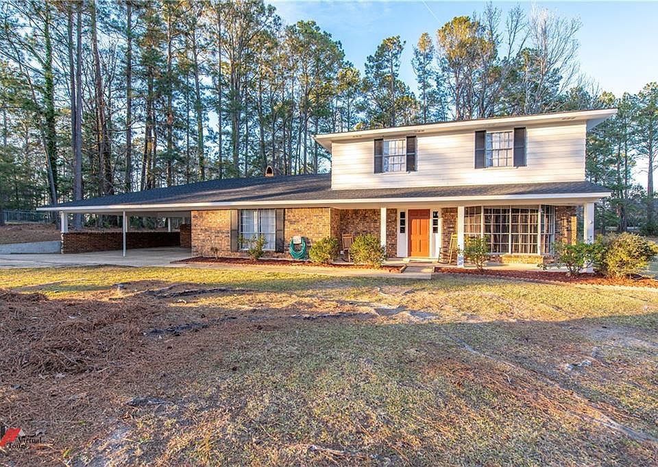1st image of 8 Pine Terrace Dr