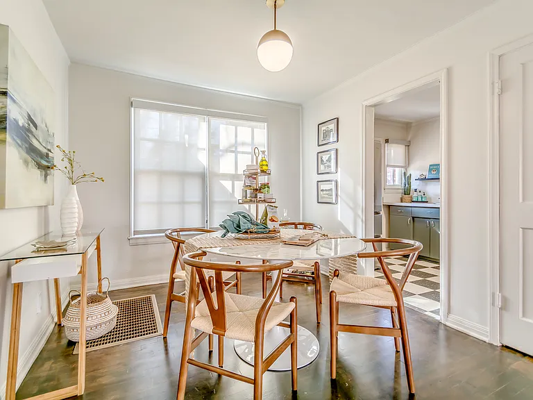 Urban Living in our Kessler Park Apartment Homes — Photo 9