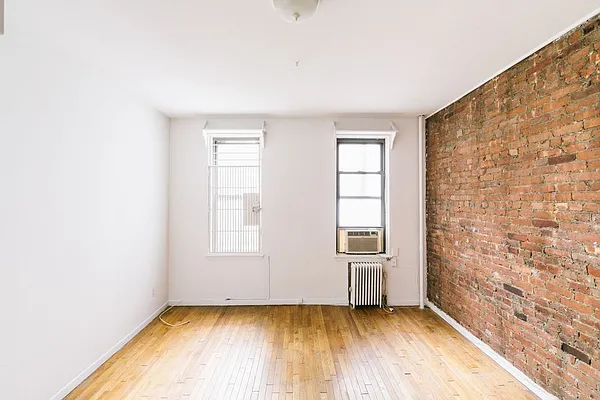 Rented by Sky Management | media 26