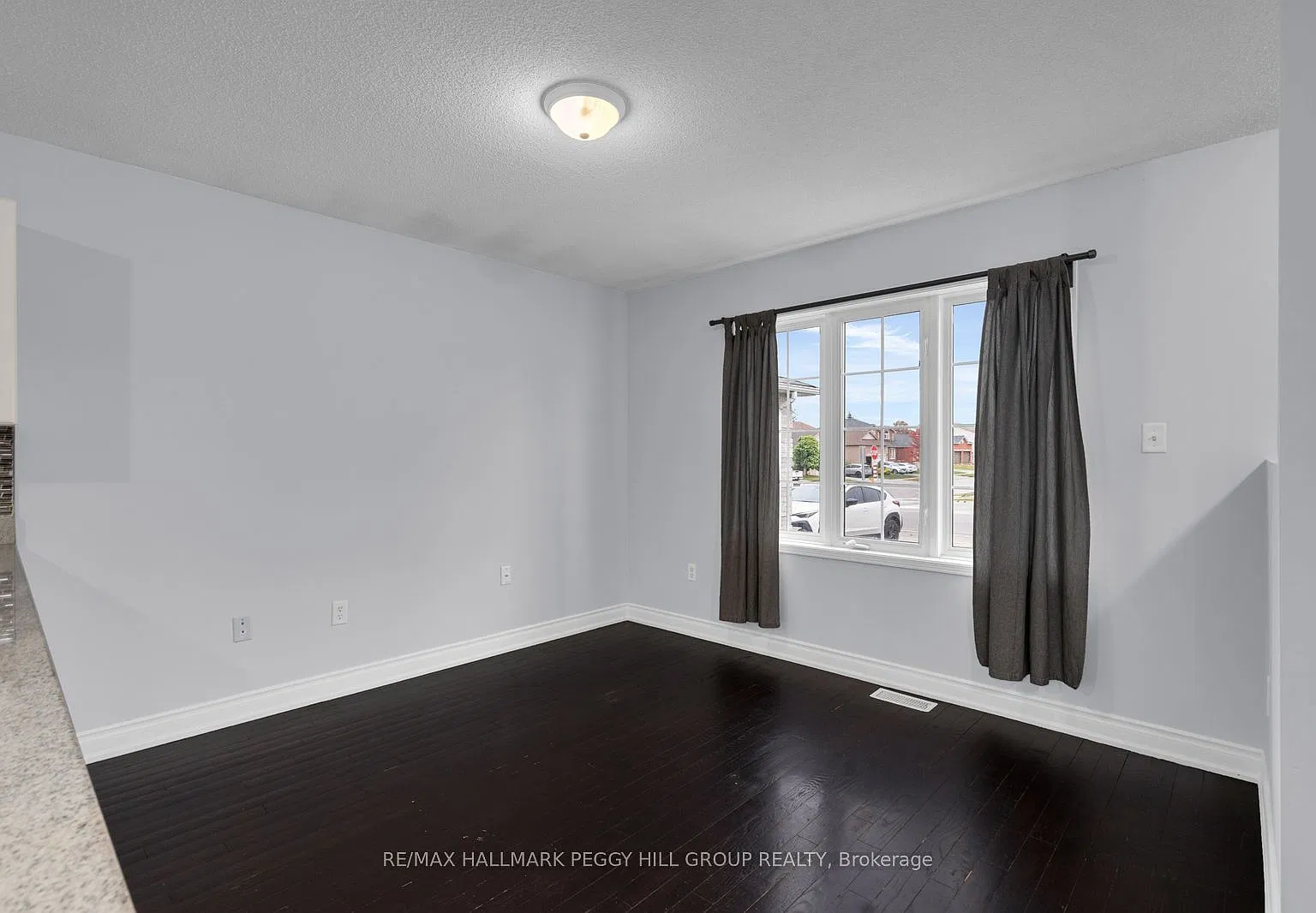 3 bed, $1,800 — Photo 3
