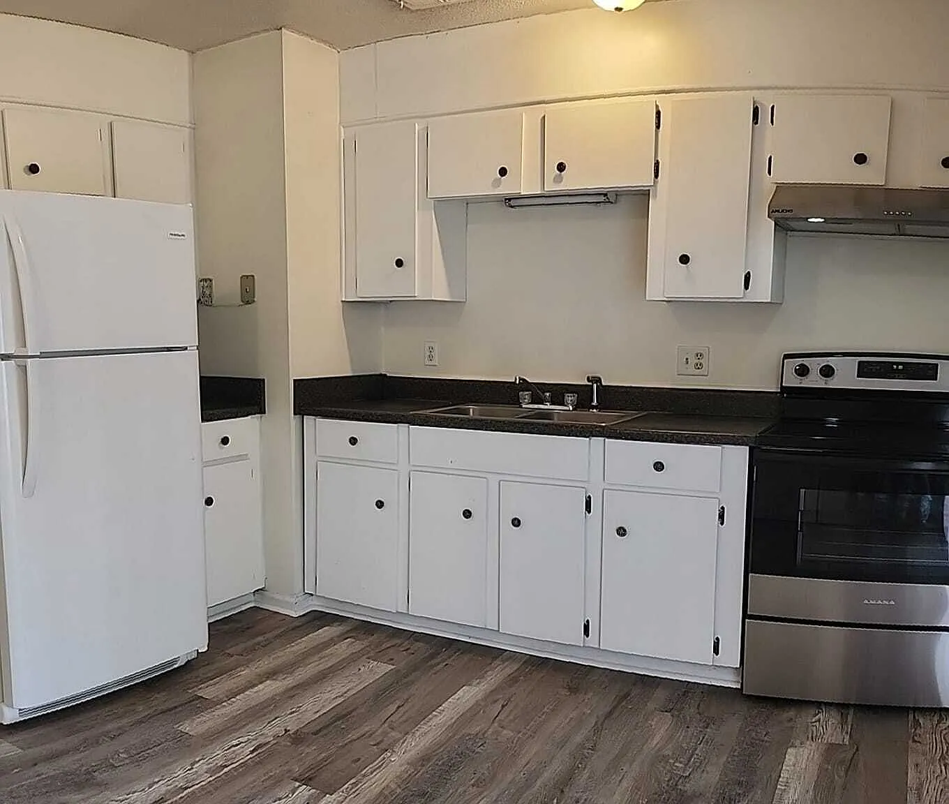 138 Pointe South Drive - C — Photo 2