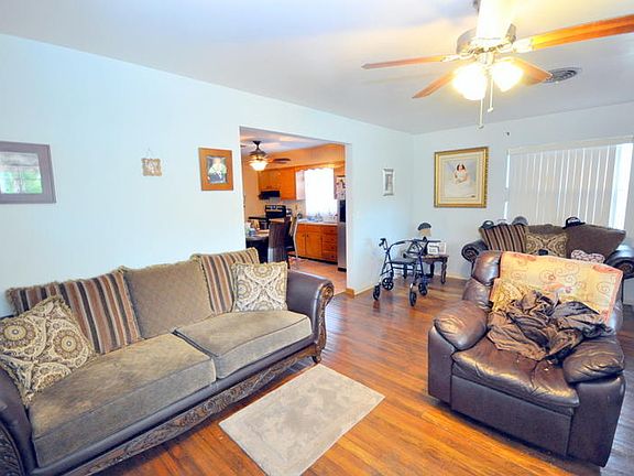 4th image of 427 N D St