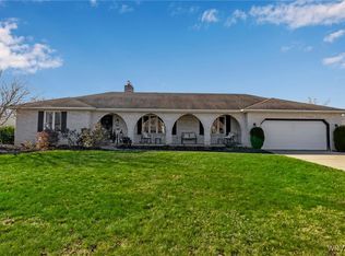 1312 Ivygreen Ct, North Tonawanda, NY