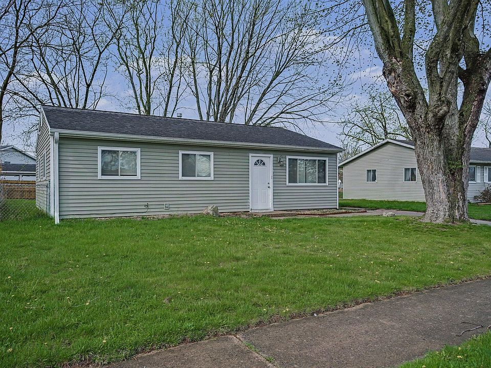 1st image of 318 Village Rd