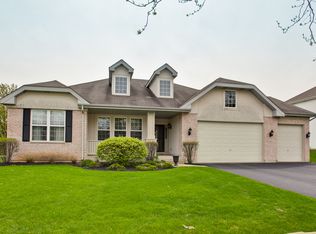 5673 Steeple Pointe Blvd, Gurnee, IL 60031