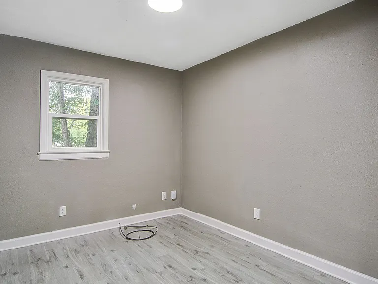 2307 S Fraser St — Photo 40