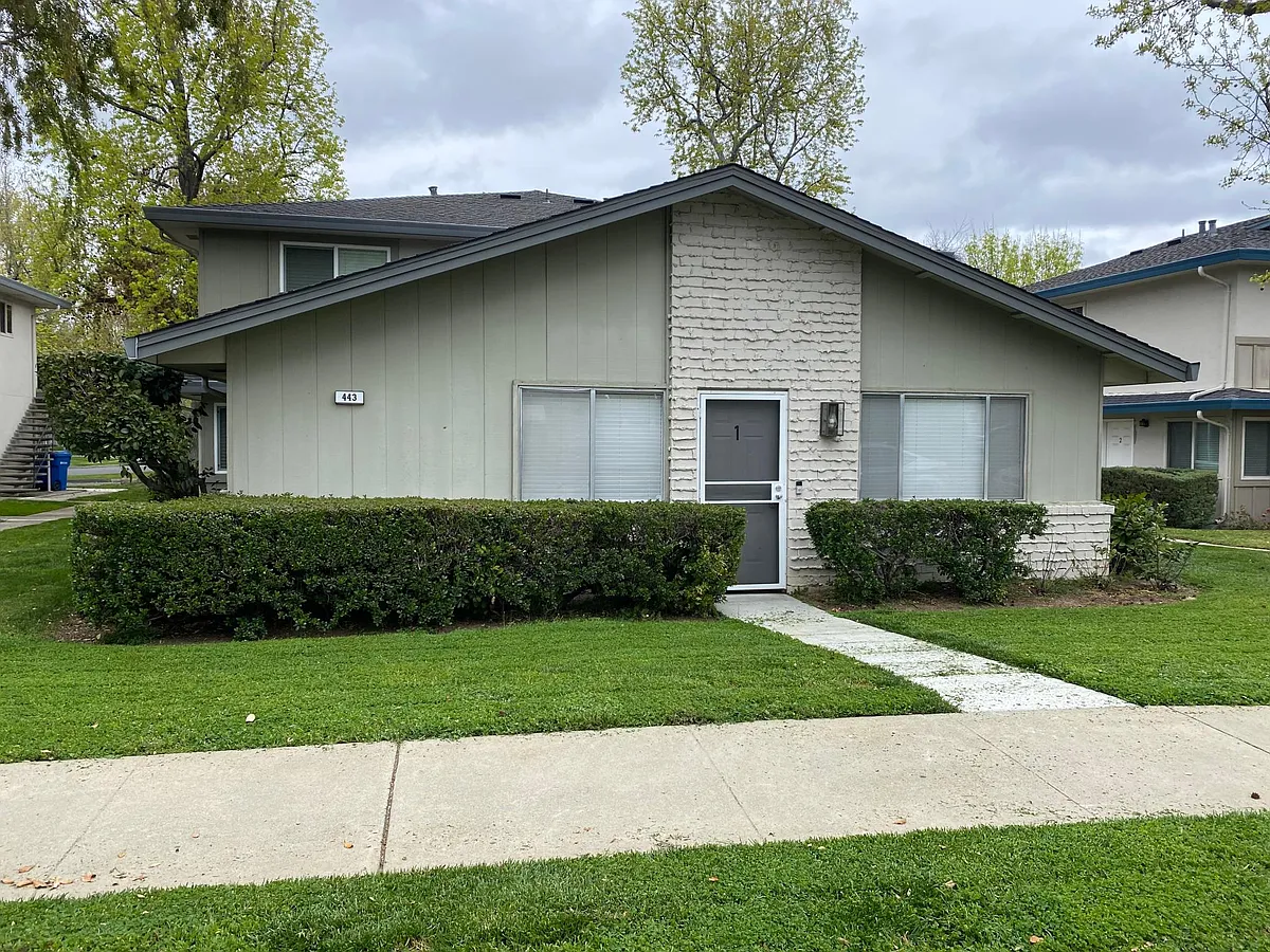 Building Photo - 443 E Latimer Ave #1