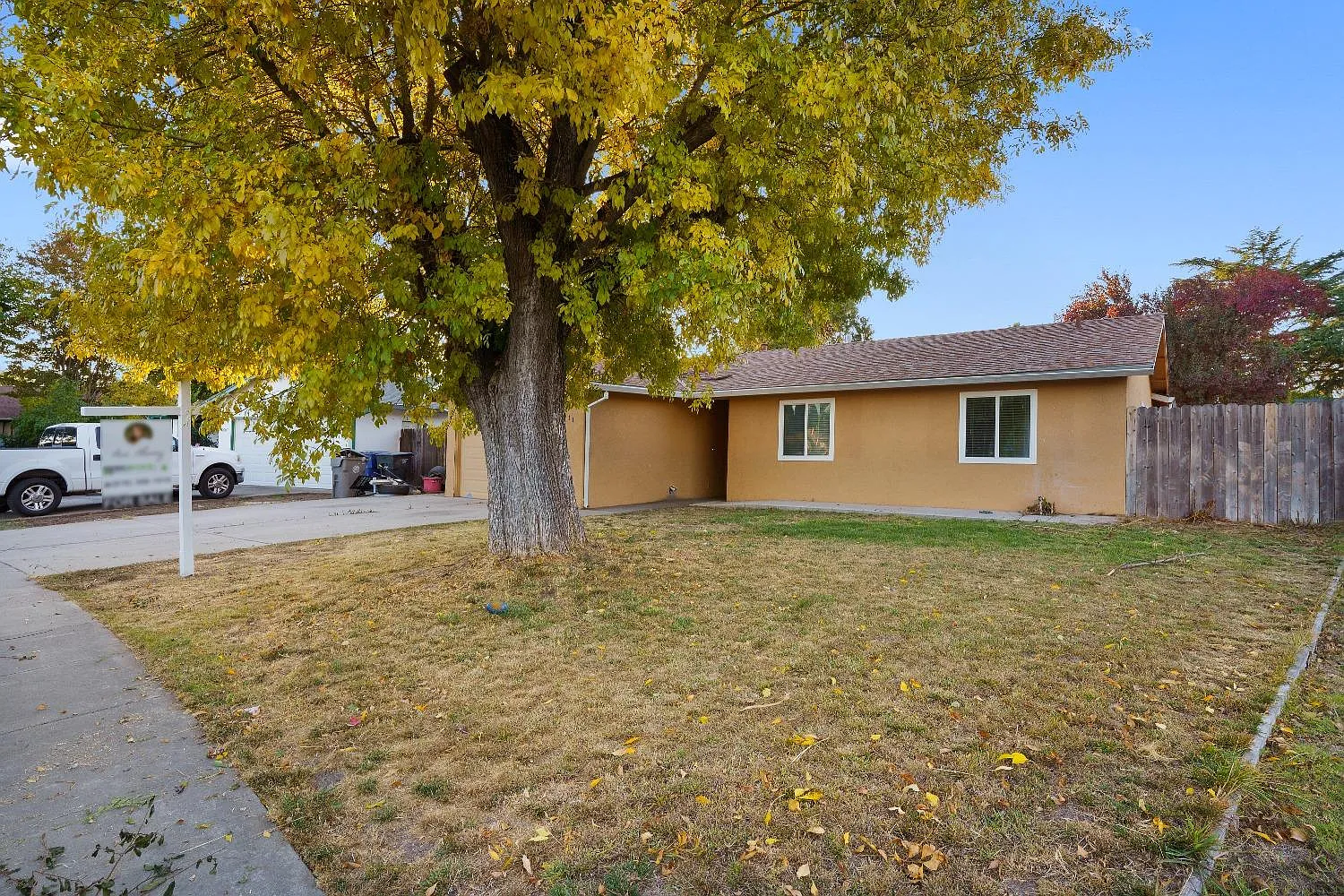 6611 Hitchcock Way photo 1