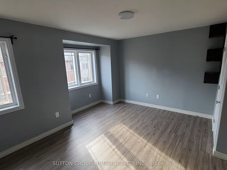 25 Viking Dr #51 — Photo 7