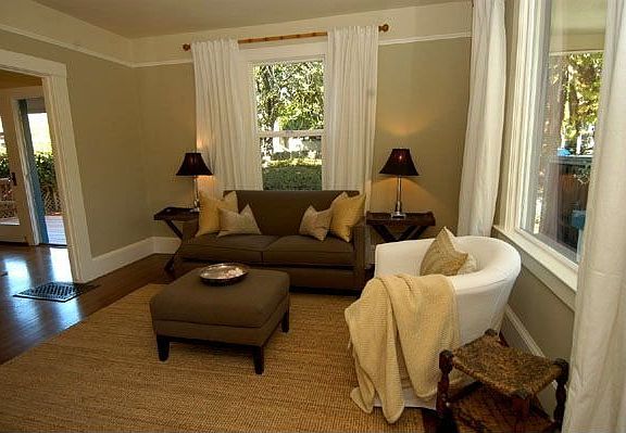 2nd look at the living room