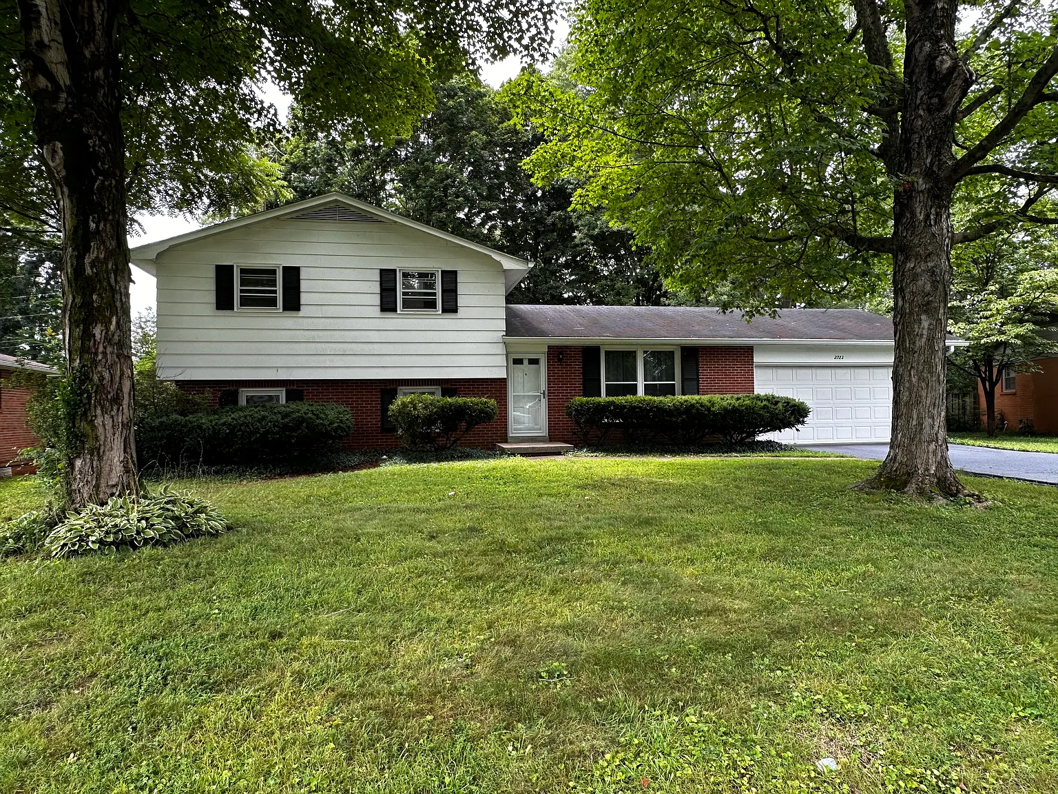 3 bed, 1918 sqft, $1,650 — Photo 1