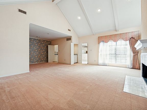 2nd image of 6928 Clearhaven Dr