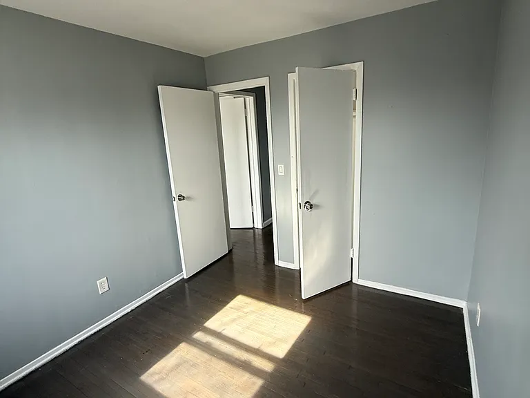1425 E Saint Georges Ave #4B — Photo 6