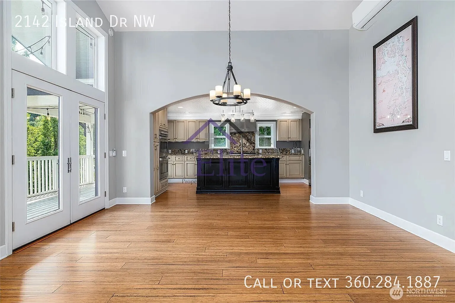 3 bed, 2.5 bath, 2800 sqft, $3,800 — Photo 4