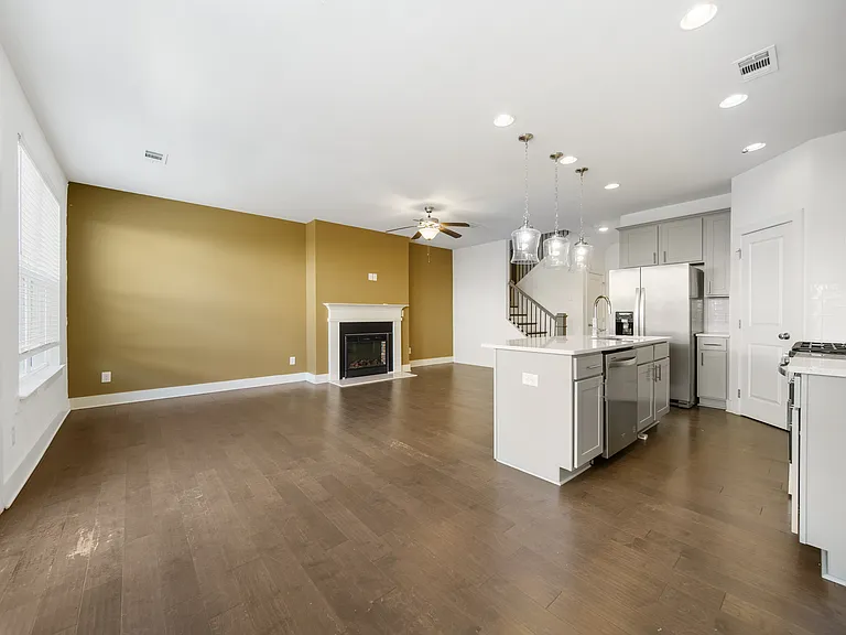 72 Garrison Dr — Photo 5