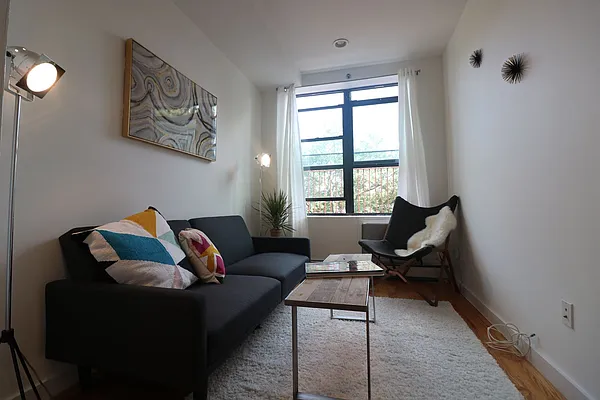 Rented by Compass | media 30