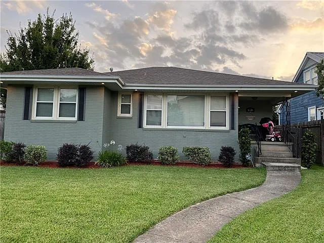 3 bed, 2.0 bath, 1640 sqft, $2,650 — Photo 1