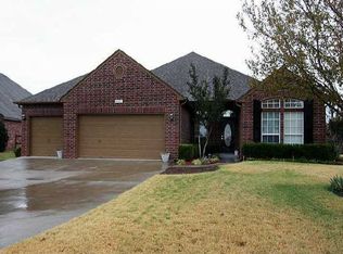 4201 N Maple Ave, Broken Arrow, OK 74012