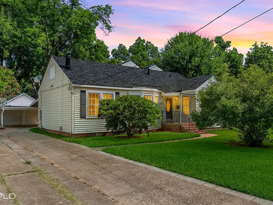 266 Carrollton Ave