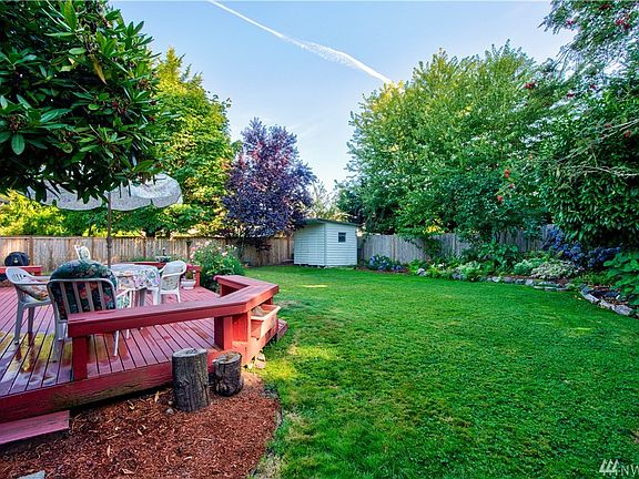 3rd image of 5718 202nd St SW