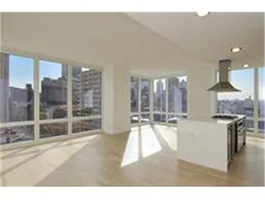 Rented by Douglas Elliman | media 27