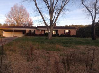 510 Forest Lake Rd, Forest City, NC 28043